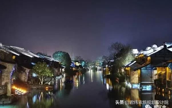 三代同款鞋子最新，自然美景中的旅行探索之旅