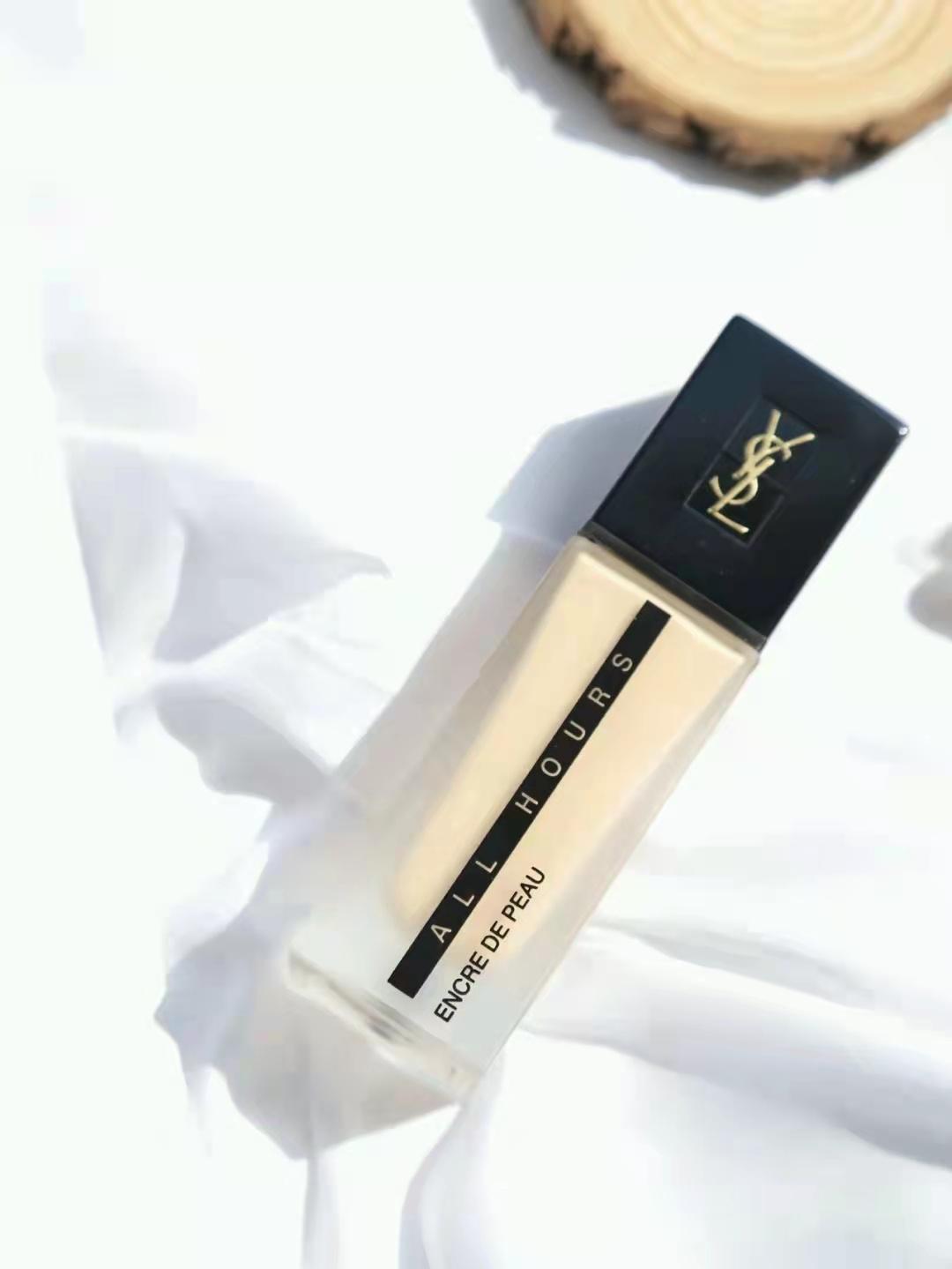 科技与美感融合，最新YSL粉底液完美呈现