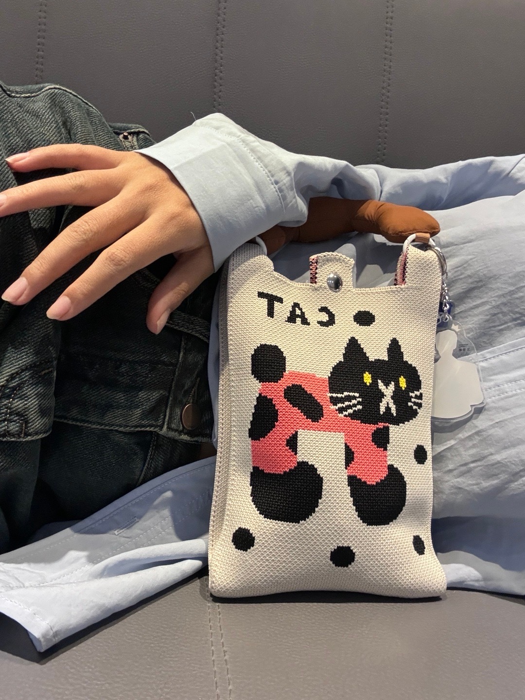 🌟最新猫包，铲屎官必备神器，时尚便捷出行！🐱