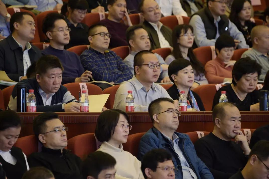 国际黄金最新走势，学习之旅与信心的力量