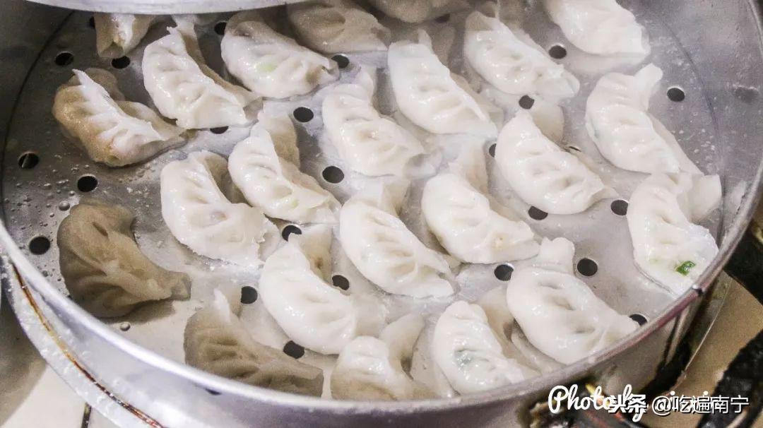 中国最新富豪榜，揭秘隐藏在小巷中的特色小店背后的财富传奇