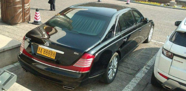 深圳车牌最新价格，友情之旅中的意外发现