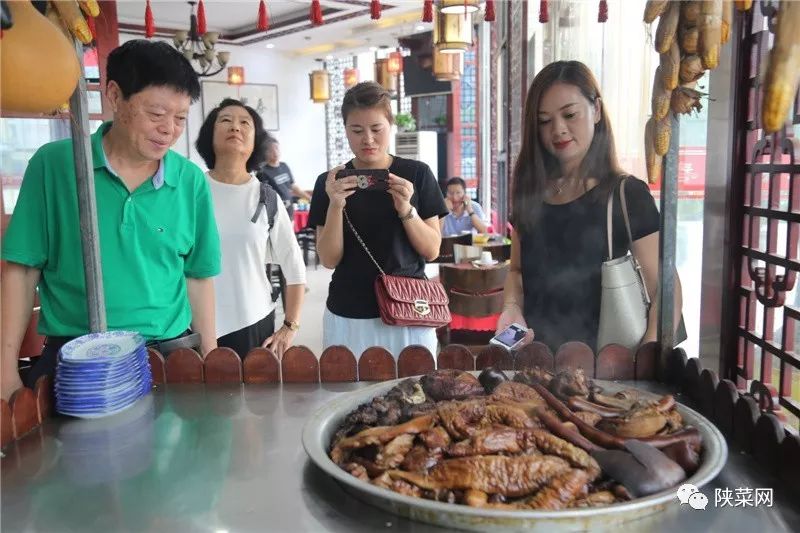 农业部最新消息背后的故事，小巷美食探秘揭秘独特风味