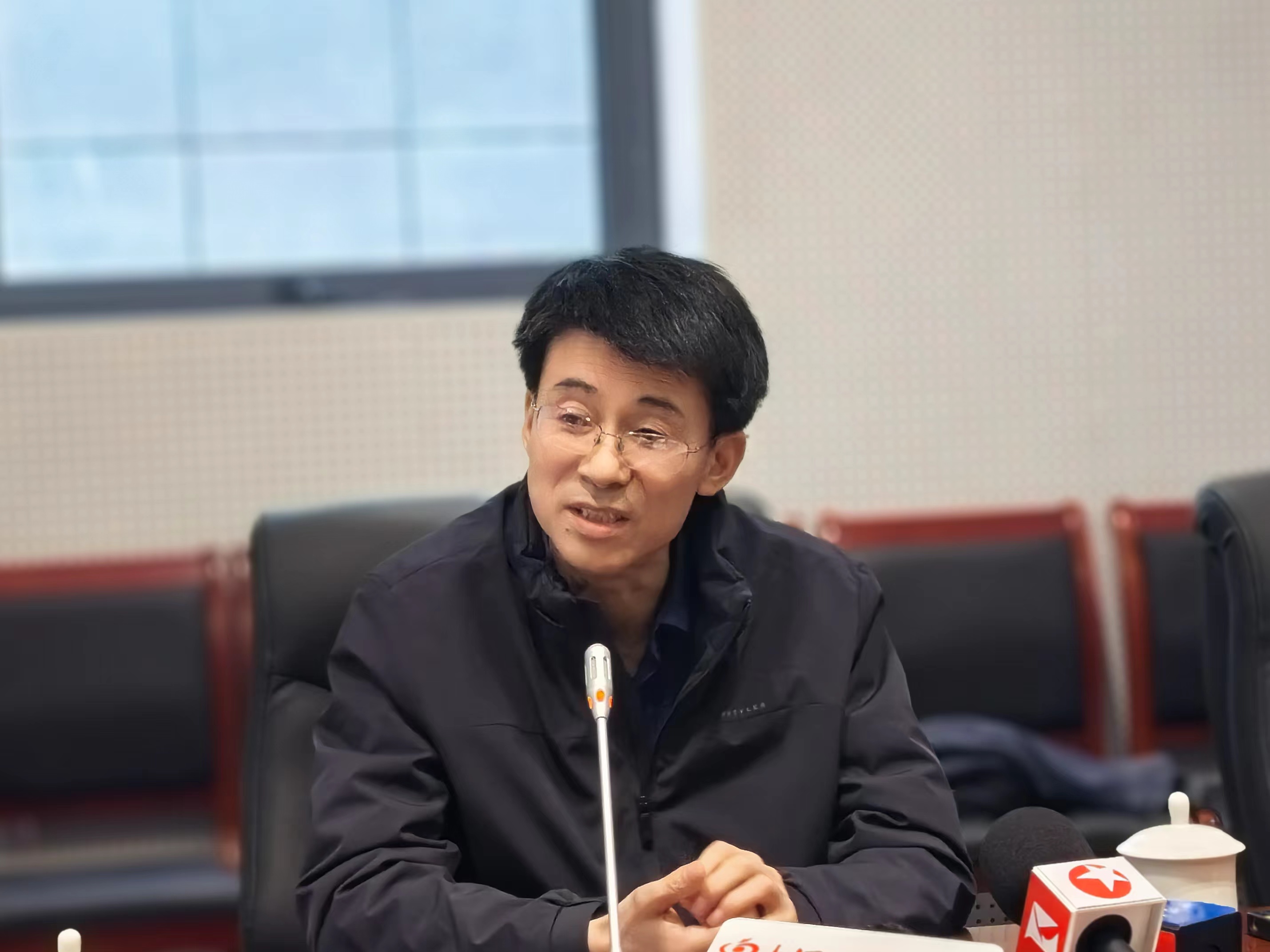 龙湖区王小辉最新照片揭秘，一探风采之源